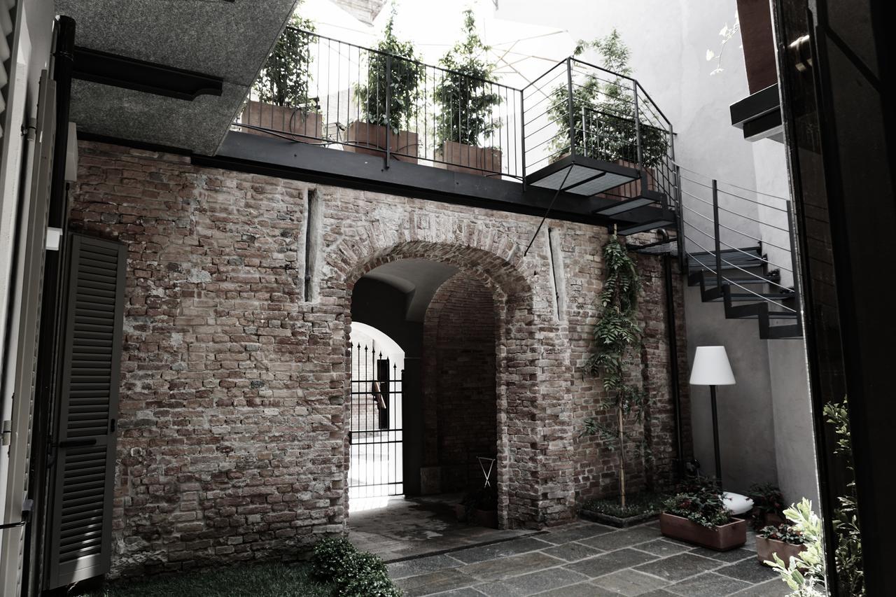 La Canonica - Charming Self-Catering Apartments In นิซซา มอนแฟร์ราโต ภายนอก รูปภาพ
