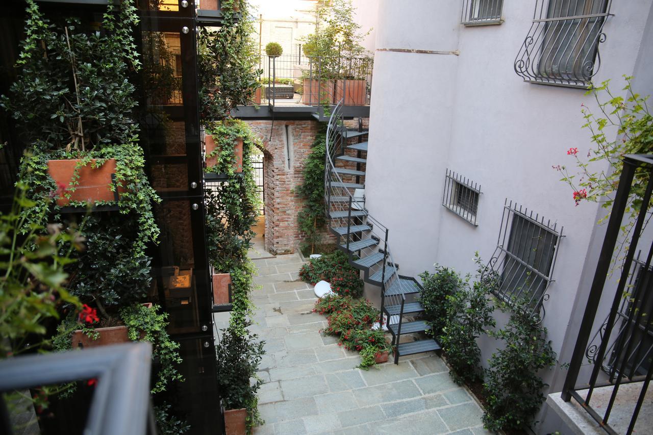 La Canonica - Charming Self-Catering Apartments In นิซซา มอนแฟร์ราโต ภายนอก รูปภาพ
