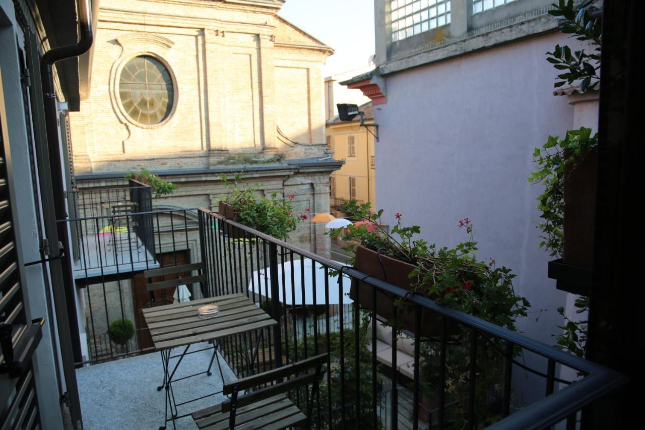 La Canonica - Charming Self-Catering Apartments In นิซซา มอนแฟร์ราโต ภายนอก รูปภาพ
