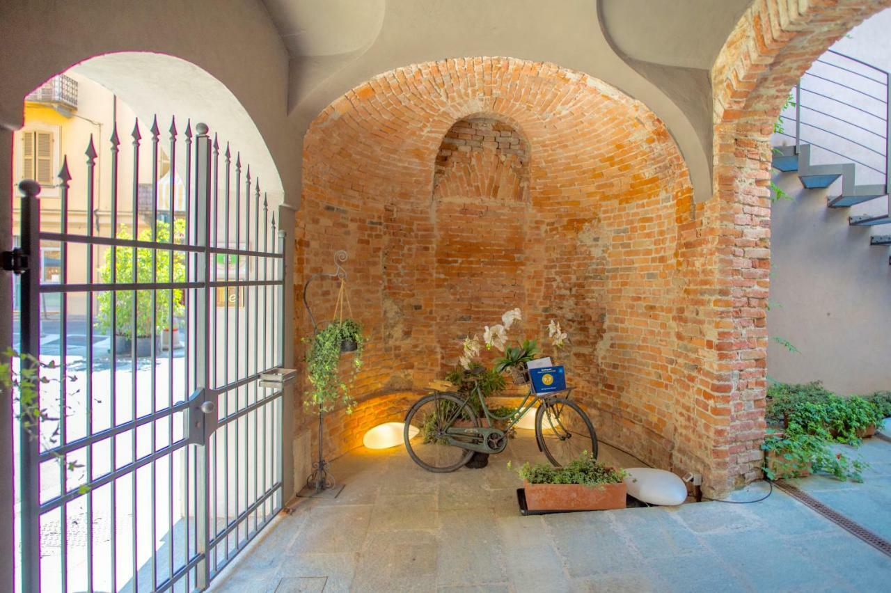 La Canonica - Charming Self-Catering Apartments In นิซซา มอนแฟร์ราโต ภายนอก รูปภาพ